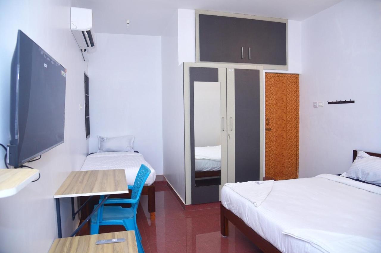 Cardiff Palace Pondicherry Ngoại thất bức ảnh